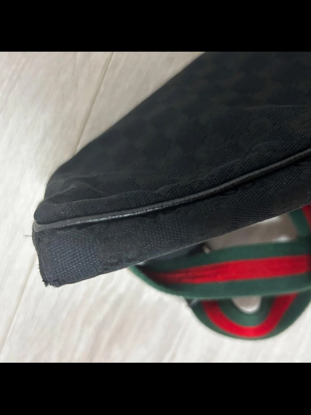 Gucci Black Messenger Bag with Red and Green Web Strap - Picture 13 of 15